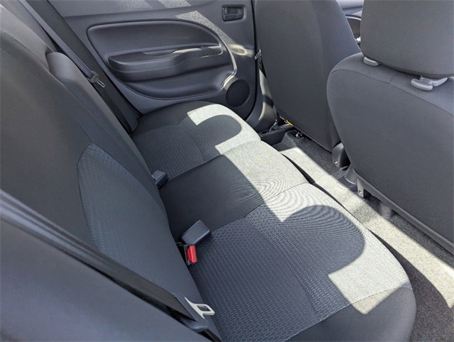 Vehicle image 9 of 19