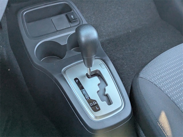 Vehicle image 16 of 19