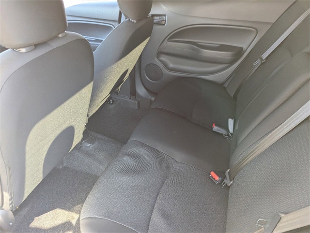 Vehicle image 9 of 19