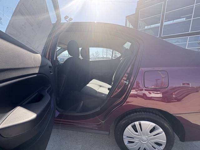 Vehicle image 12 of 30