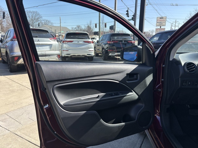Vehicle image 10 of 30