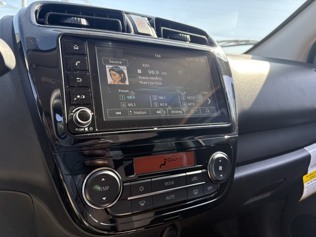 Vehicle image 22 of 30