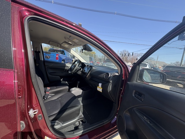 Vehicle image 13 of 30