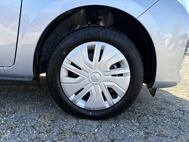 Vehicle image 9 of 31