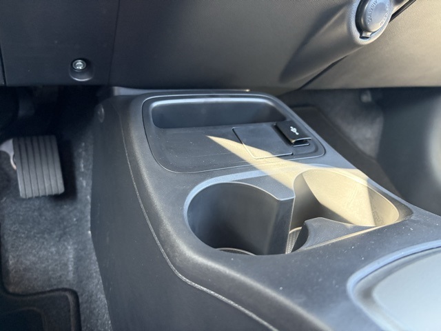 Vehicle image 24 of 31