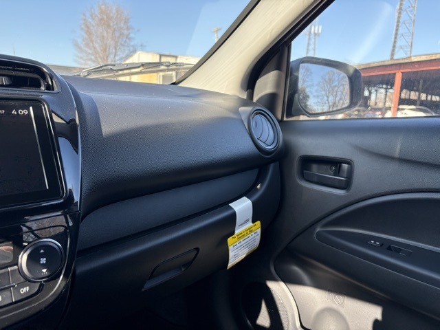 Vehicle image 26 of 31