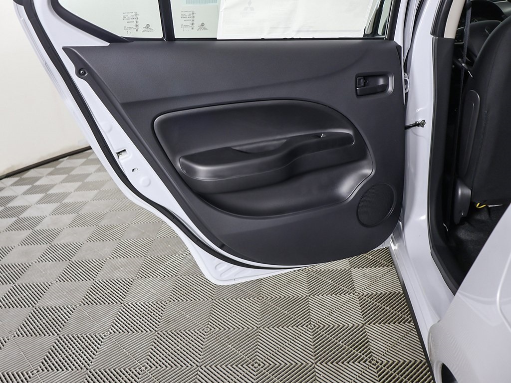 Vehicle image 23 of 41