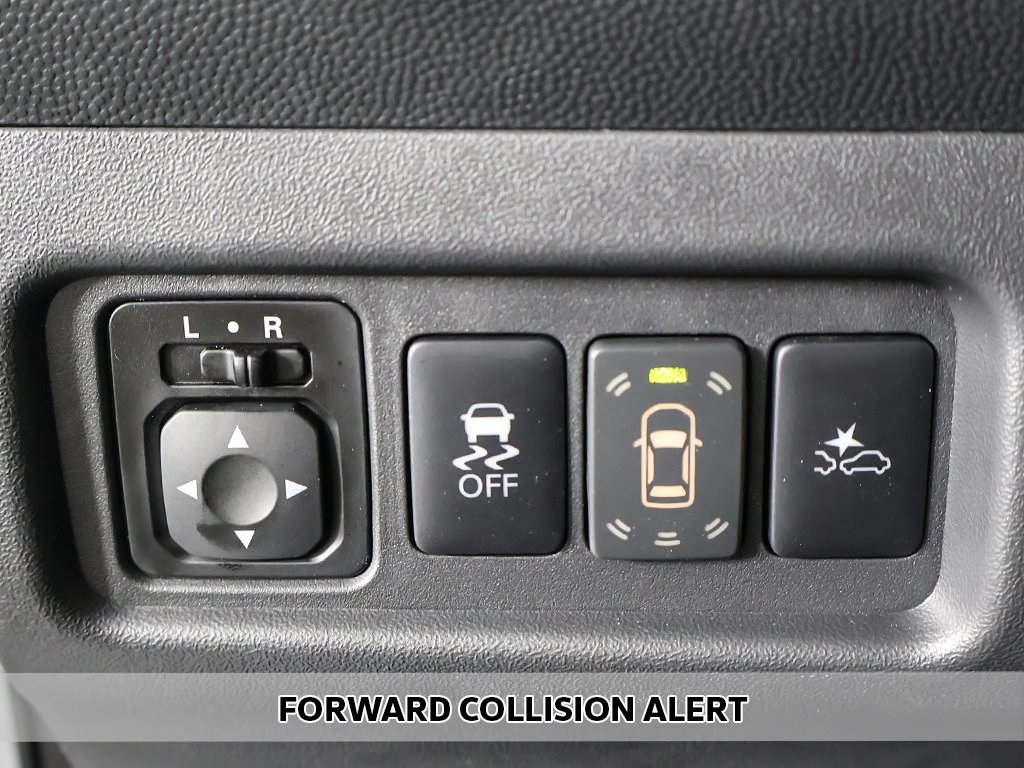 Vehicle image 11 of 41
