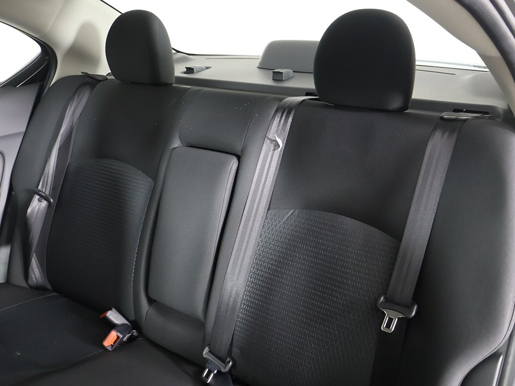 Vehicle image 29 of 40