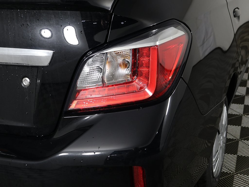Vehicle image 16 of 40