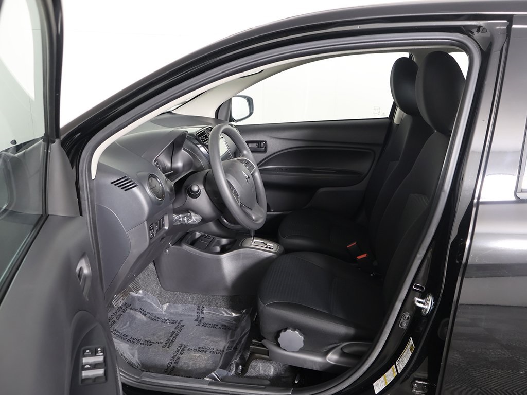 Vehicle image 25 of 40