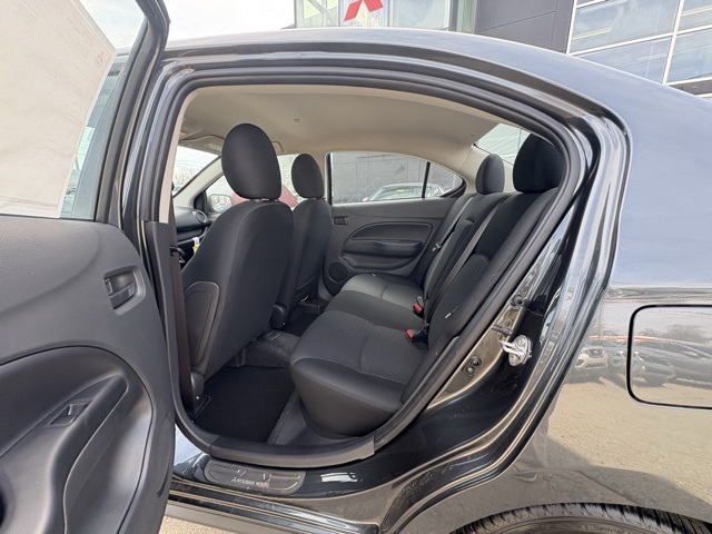 Vehicle image 11 of 30