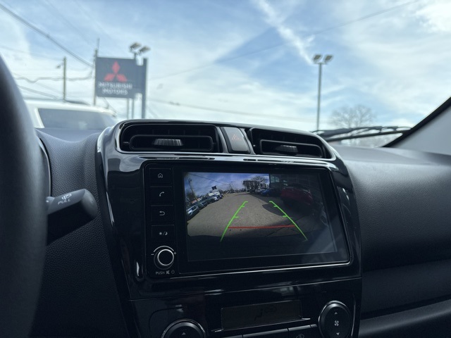 Vehicle image 26 of 30