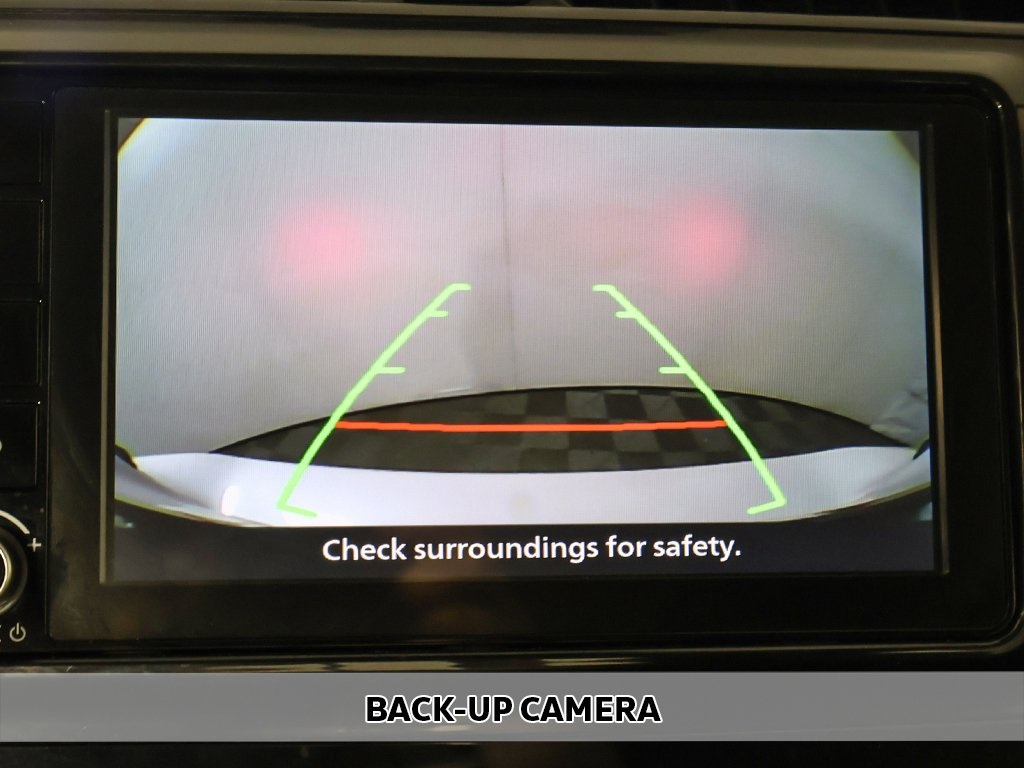 Vehicle image 28 of 49