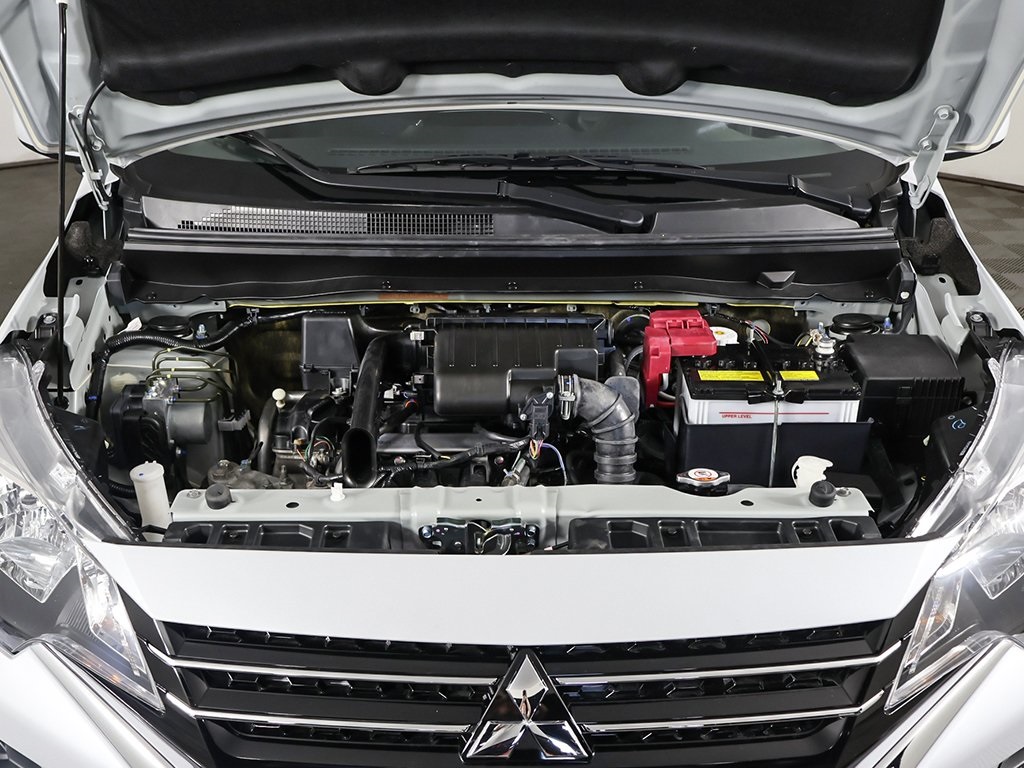 Vehicle image 13 of 49