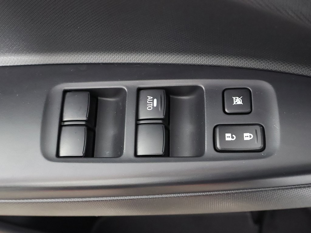 Vehicle image 41 of 49