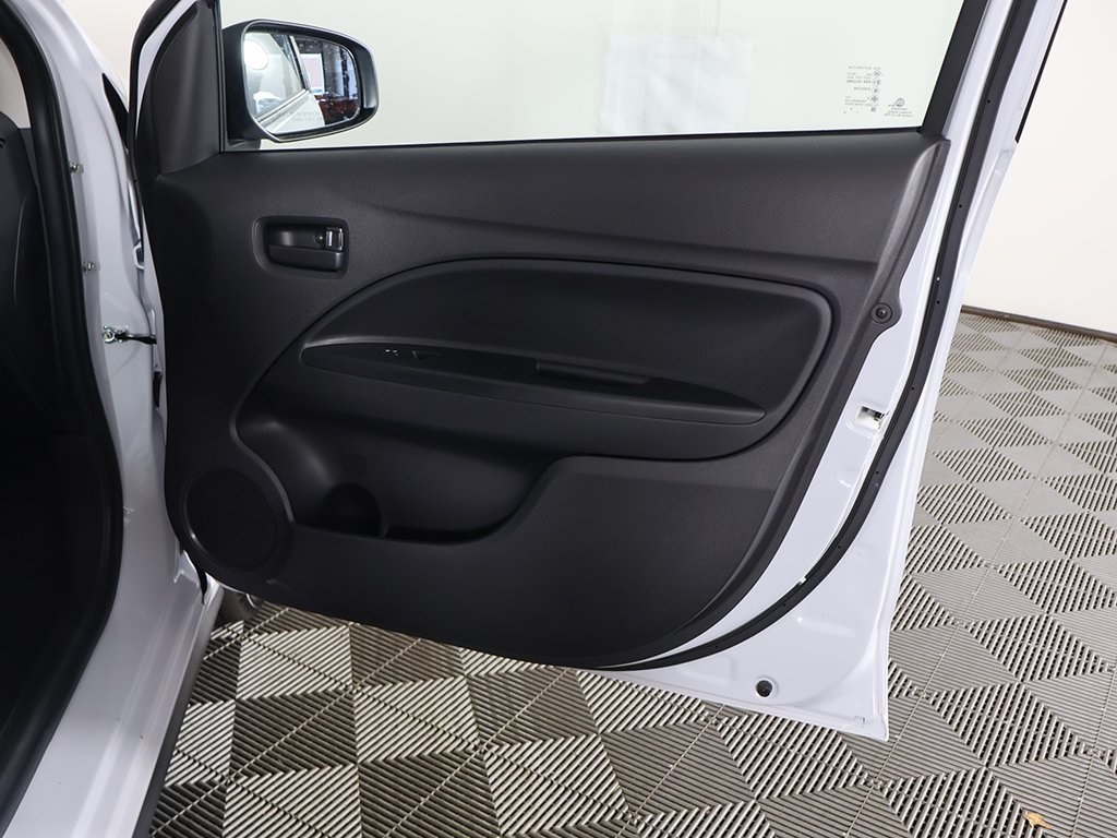 Vehicle image 43 of 49