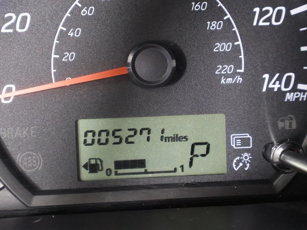 Vehicle image 27 of 49