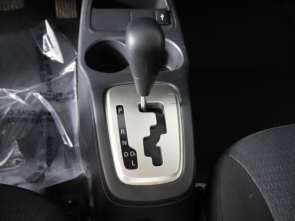 Vehicle image 33 of 49