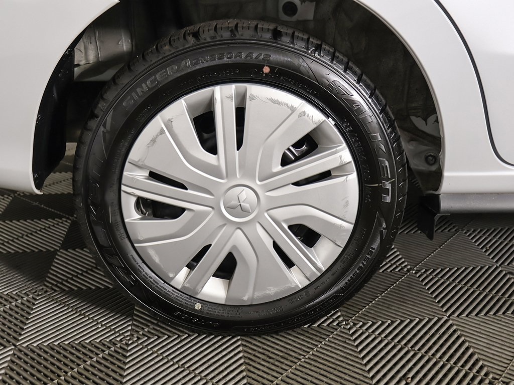 Vehicle image 14 of 49