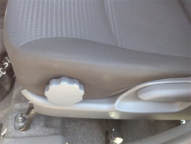 Vehicle image 14 of 20