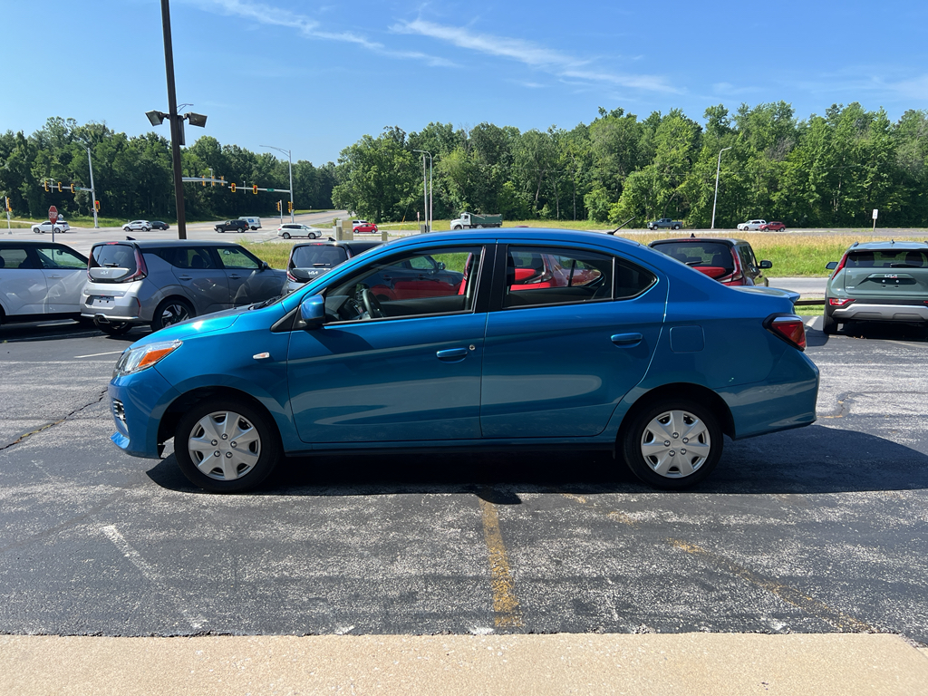 Vehicle image 9 of 14