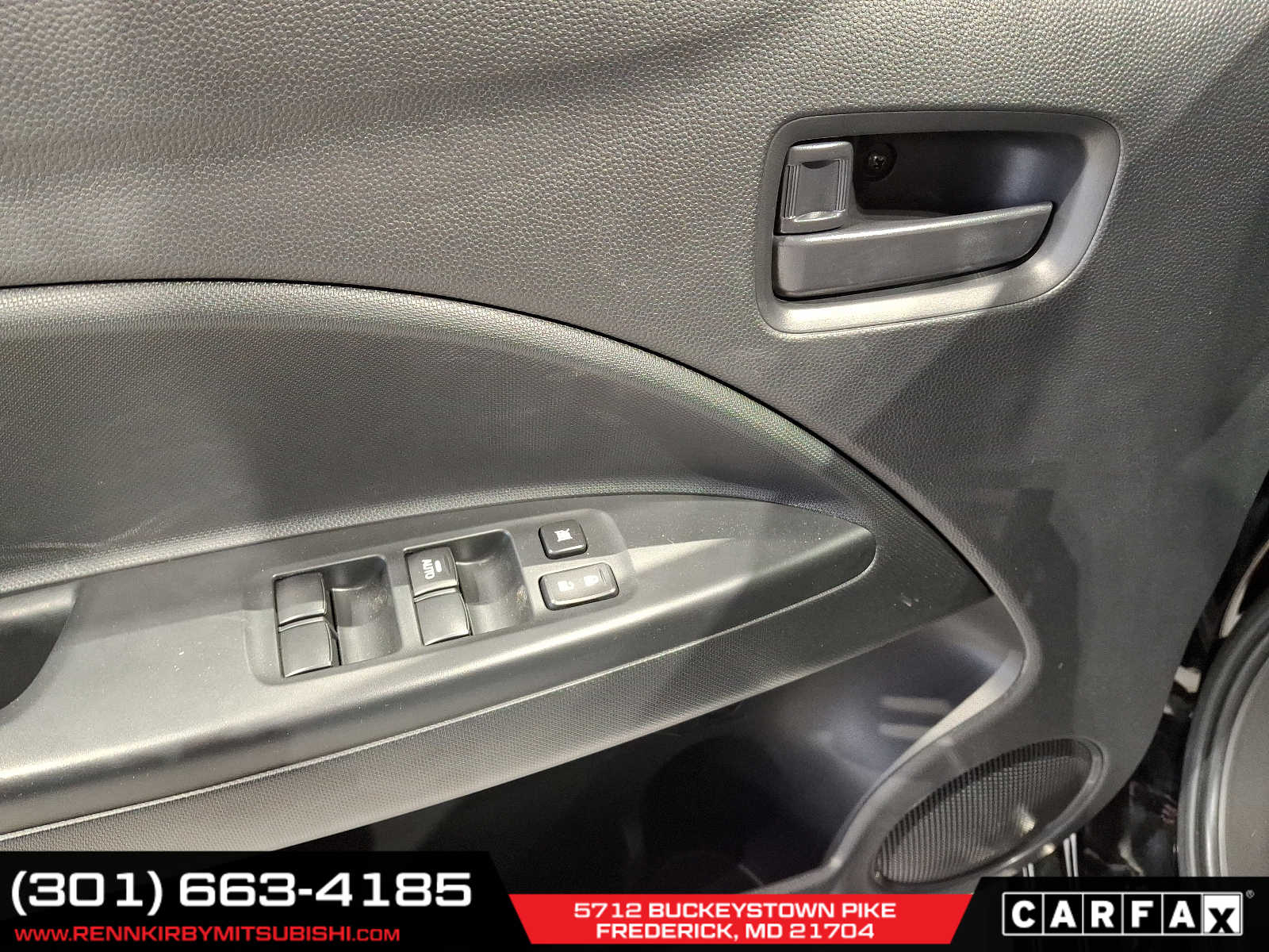 Vehicle image 7 of 19