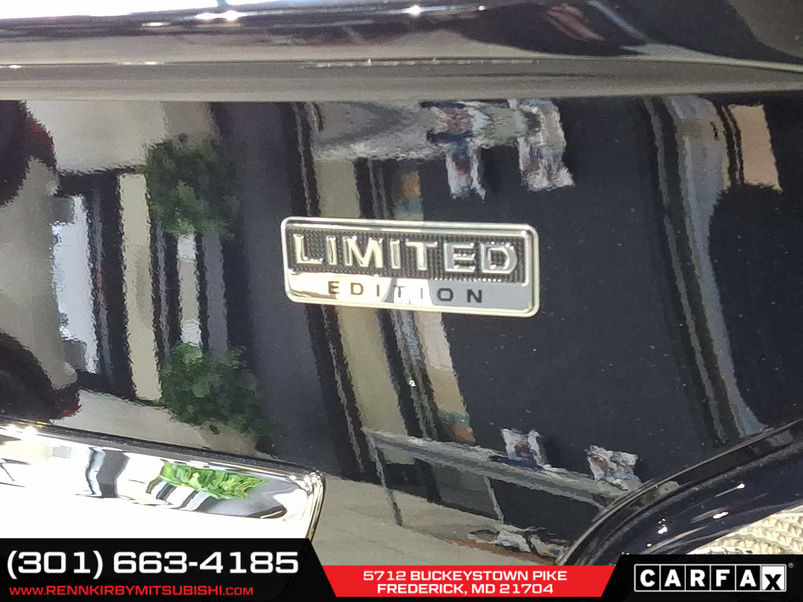 Vehicle image 18 of 19