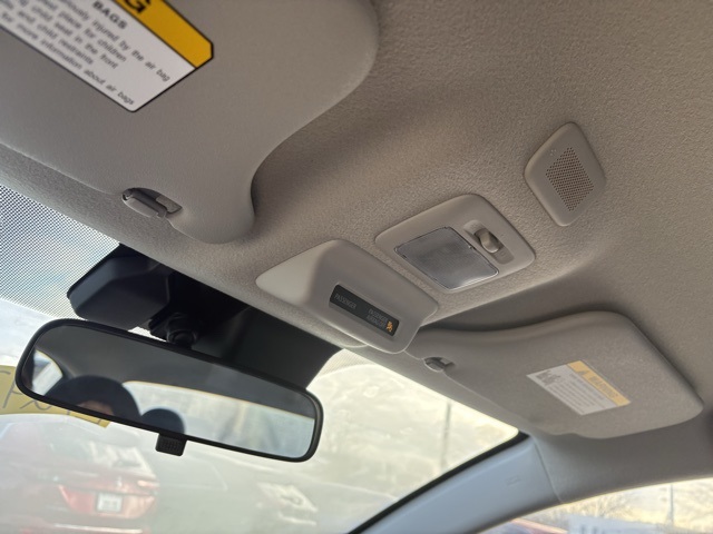 Vehicle image 26 of 30
