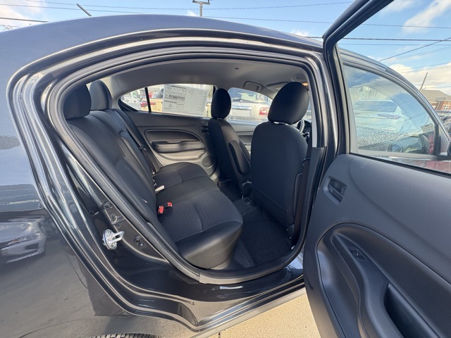 Vehicle image 14 of 30