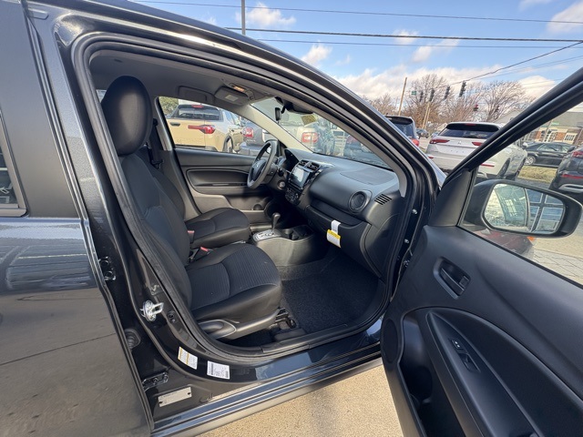 Vehicle image 15 of 30