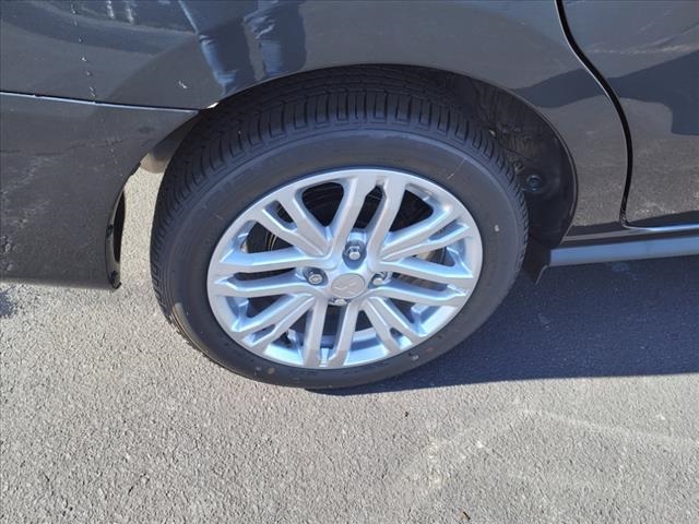 Vehicle image 20 of 26