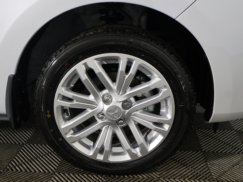 2024 Mitsubishi Mirage G4 LE Image 12 of 40