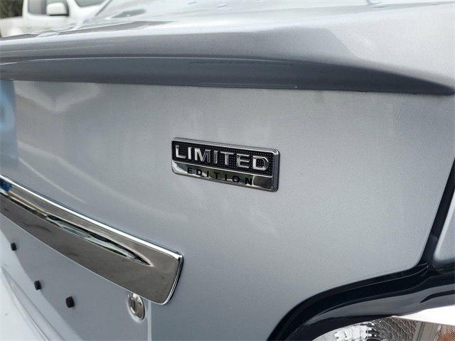 Vehicle image 8 of 30