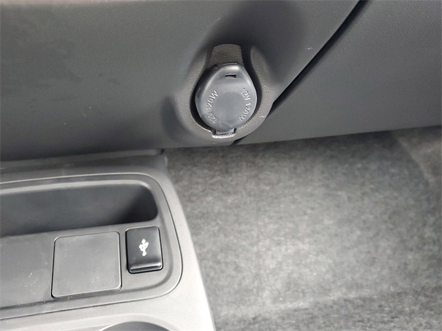 Vehicle image 28 of 30