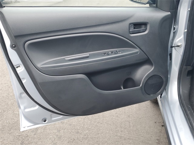 Vehicle image 17 of 30