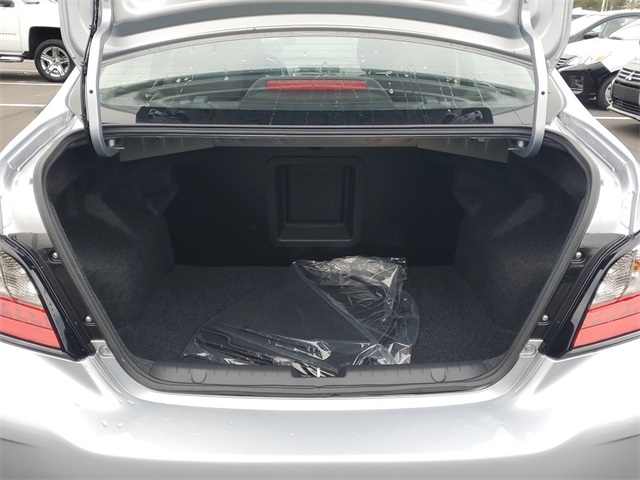 Vehicle image 10 of 30