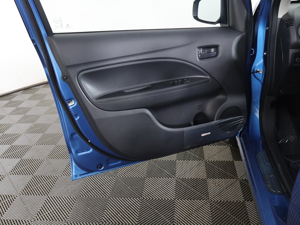 Vehicle image 20 of 43