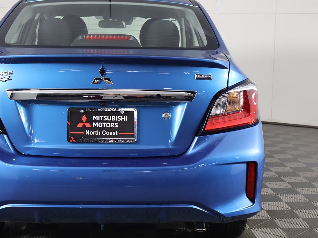 Vehicle image 11 of 43