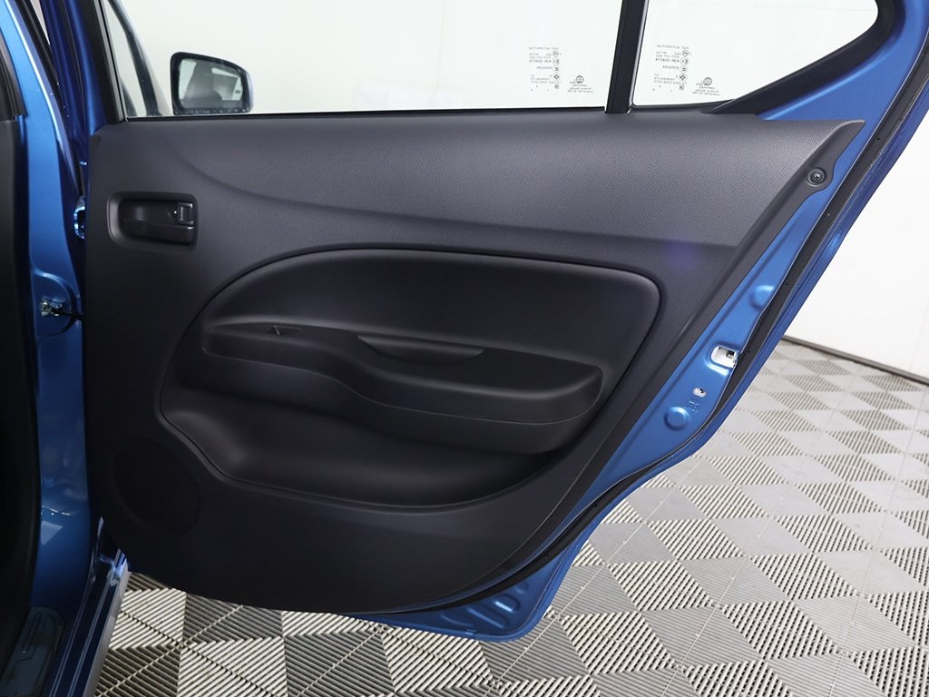 Vehicle image 23 of 43