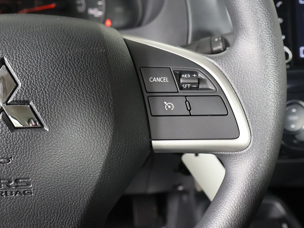 Vehicle image 37 of 43