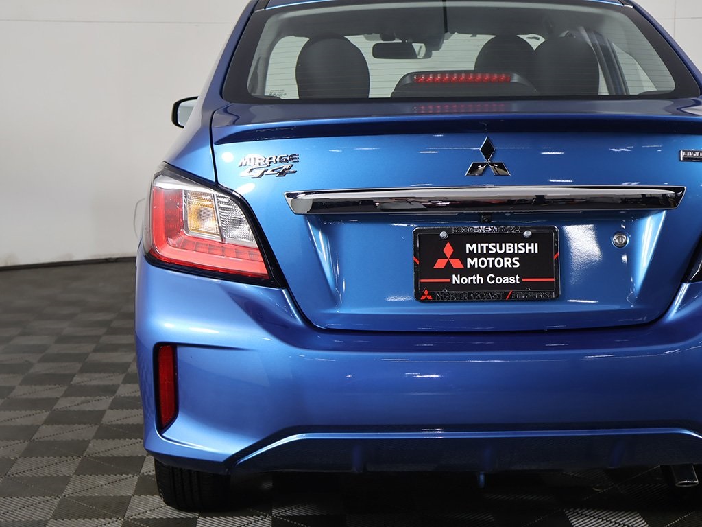 Vehicle image 10 of 43