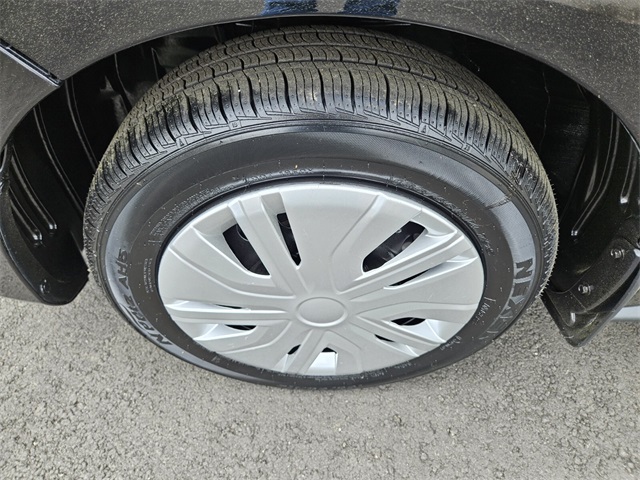 Vehicle image 19 of 31