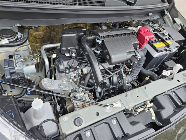 Vehicle image 17 of 31