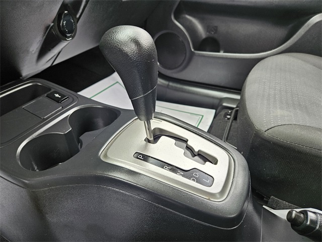 Vehicle image 24 of 31
