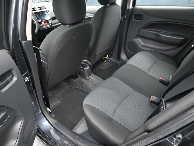 Vehicle image 31 of 33