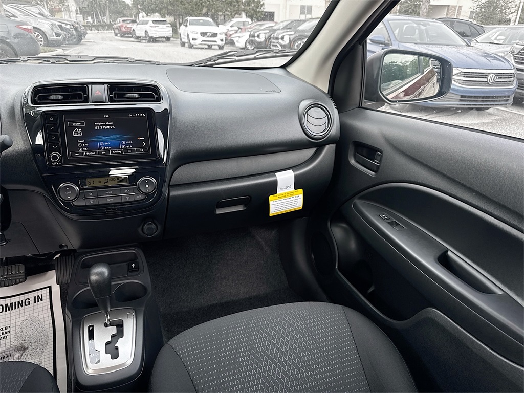 Vehicle image 19 of 30