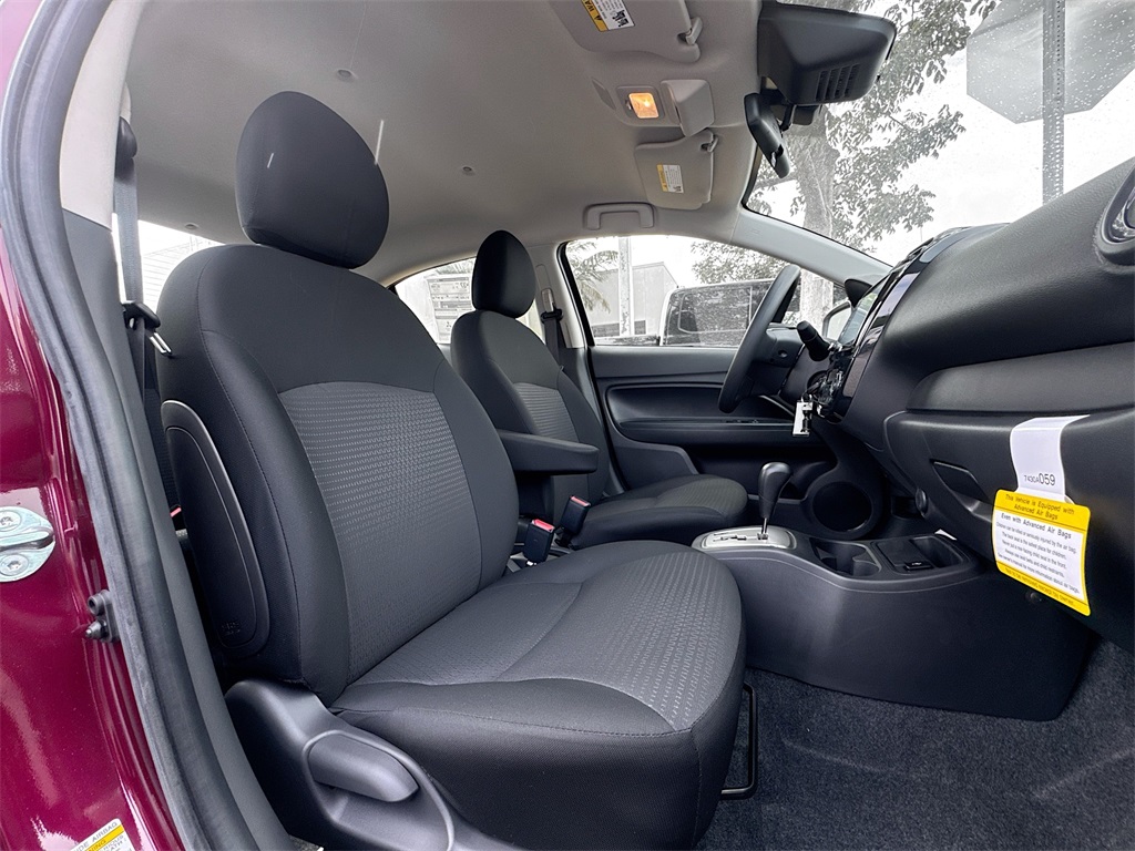 Vehicle image 14 of 30