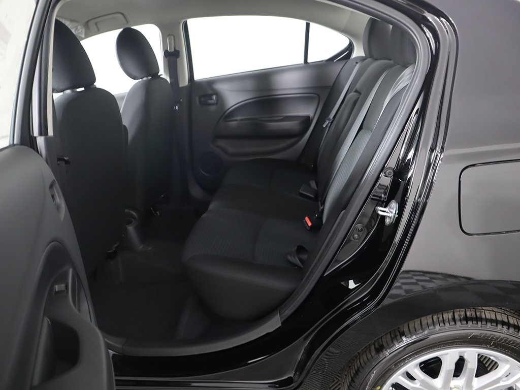 Vehicle image 27 of 39