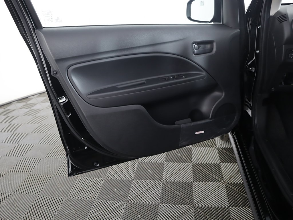 Vehicle image 20 of 39